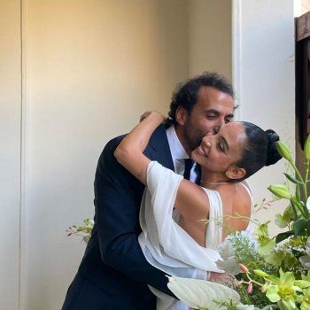 شاهد .. سلمى أبو ضيف بفستانين في حفل زفافها أحدهما بتوقيع زهير مراد