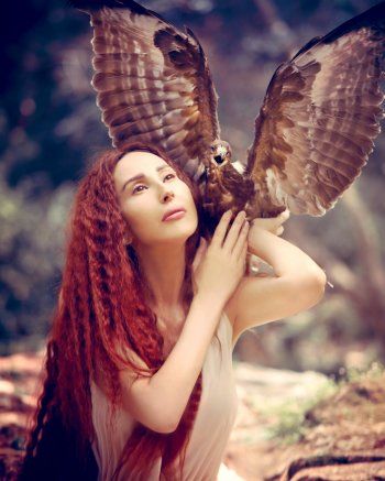 شاهد .. خاص - ورد الخال: " ليس من حق أحد أن يحاسبنا على أننا أحياء "