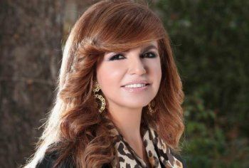 شاهد .. خاص - ليلى عبيد تتحدث عن لوك جو أشقر في أغنيته الجديدة " بيروت شتقتلّا " .. وهذه نصائحها للرجال والنساء في موسم الصيف