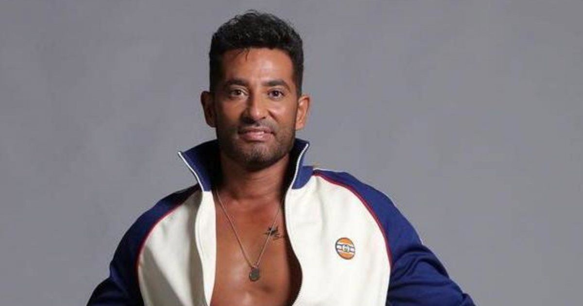 شاهد .. قميص عمرو سعد من Dior حديث المتابعين.. وهذا سعره المرتفع