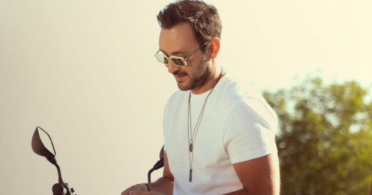 شاهد .. خاص وبالفيديو - هادي ضو يطلق " هيدا حبيبي " .. ويقول :" لا أؤمن بالألبوم وهذه المسارح حلم وفخر "