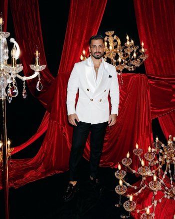 شاهد .. خاص - بيار خضرا يكشف كواليس تعامله مع نجوى كرم .. ويضيف : " أحلم برؤية هذه الفنانة أمام كاميرتي "