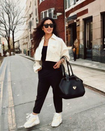 شاهد .. لطيفة التونسية تتألق بلوك كاجوال مميز .. وسعر حقيبة يدها من Dior سيفاجئكم