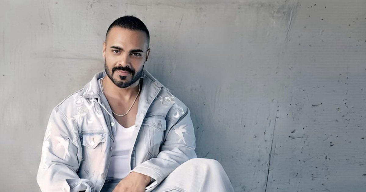 شاهد .. خاص بالفيديو- جوزيف عطية يُكرّم في "بياف" ويُعلّق على تعثره على المسرح ومفاجئته لمعجبة بعيد ميلادها