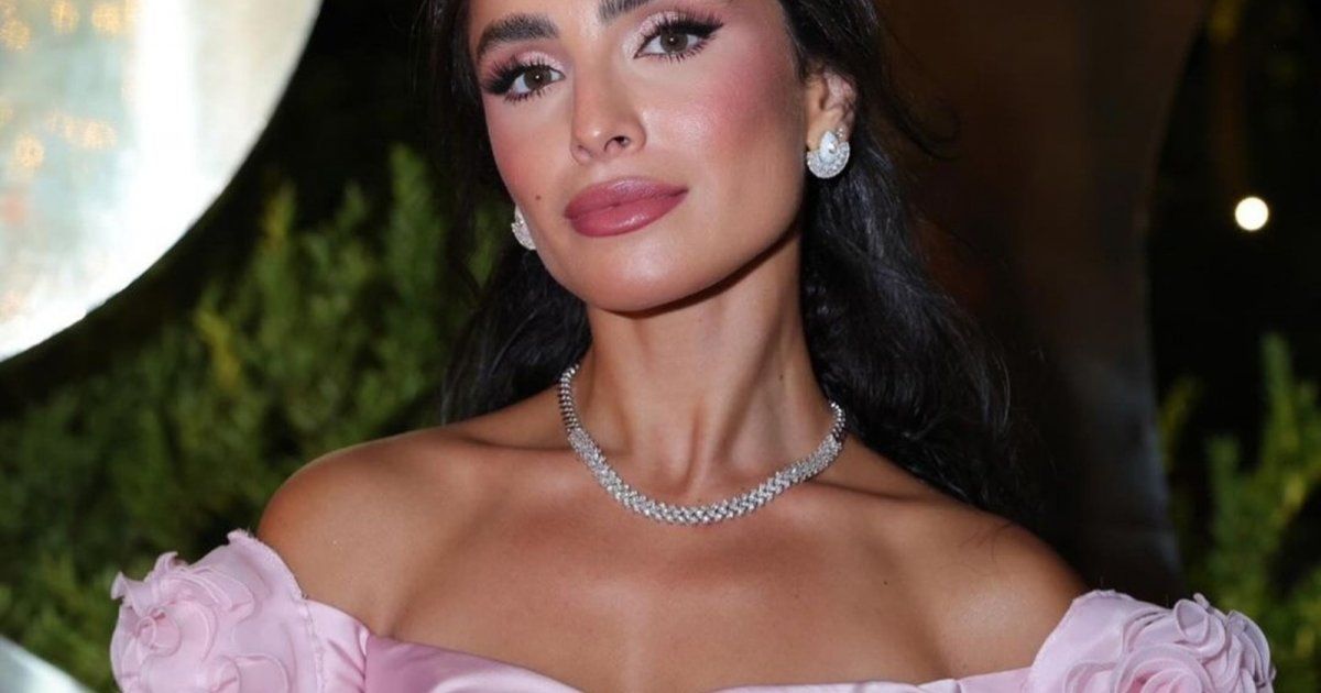 شاهد .. ليا بو شعيا أميرة من عالم ديزني بفستان من توقيع ألين صبّاغ - بالصور