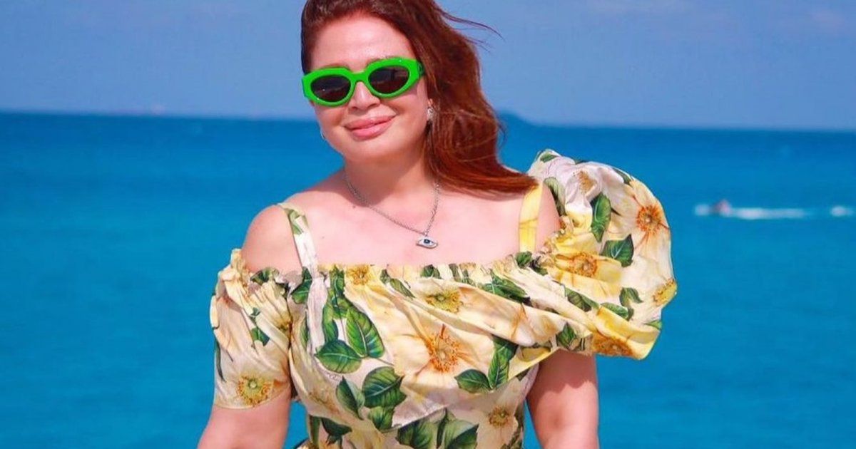 شاهد .. إلهام شاهين بإطلالة شبابية مميزة.. وهذا سعر فستانها من تصميم عالمي