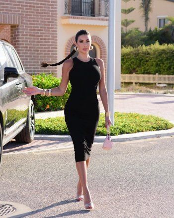 شاهد .. ياسمين صبري تتقن فن إختيار المجوهرات.. إليكم أجمل ما أطلت به