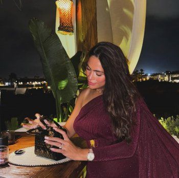 شاهد .. هاجر أحمد تتألق بلوك بغاية الأناقة.. وسعر حقيبة يدها من Dior سيفاجئكم