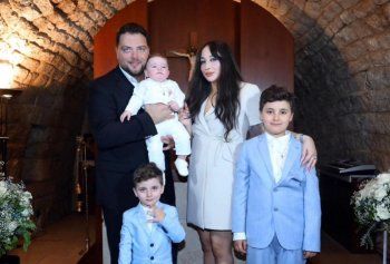 شاهد .. خاص- عامر زيان يحتفل بعمادة ابنه شربل: "انت النور البعيوني ياخد من عمري ويعطيك"