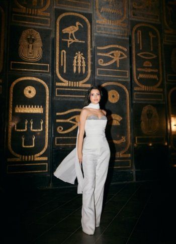 شاهد .. كارمن سليمان تتألق بإطلالة كاجوال بيضاء.. إليكم سعرها