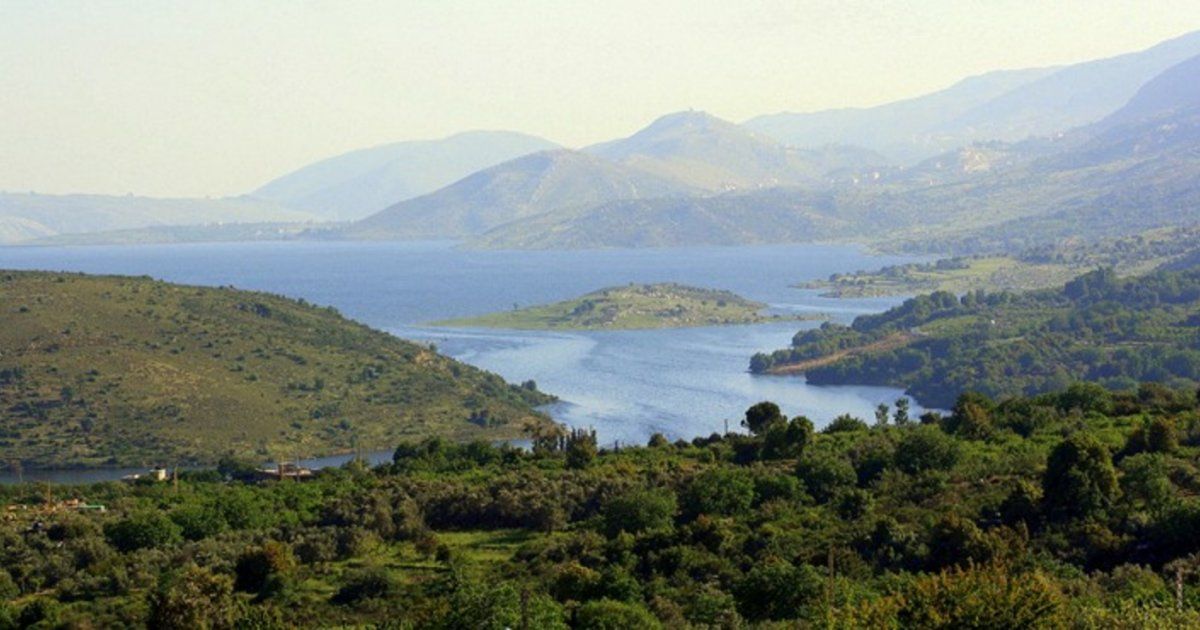شاهد .. خاص - فيلم " كرخا: قرية من لبنان " يطرح موضوع الهجرة اللبنانية وهذا ما كشفه المخرج ناصيف الريس والكاتبة جولي أبو شقرا والممثل كميل متى