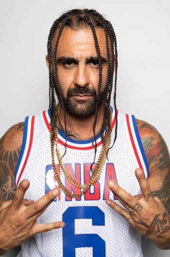 شاهد .. خاص - Dizaster يتحدث عن " الميدان ": " ليس لدي هذه الشراسة ضد مغني الراب ".. وهذا مصير الجزء الجديد من " Bodied " إنتاج إيمينم