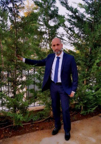 شاهد .. خاص - فؤاد شمص يكشف كواليس الدبلجة .. ويتحدث عن أعماله " توم أند جيري " و " باتمان " و " سلاحف النينجا "