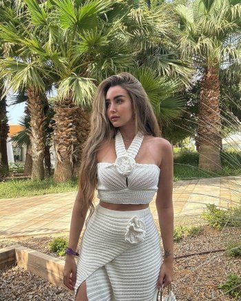 شاهد .. إطلالات صيفية وعصرية.. إليكم إطلالات هنا الزاهد في إيبيزا