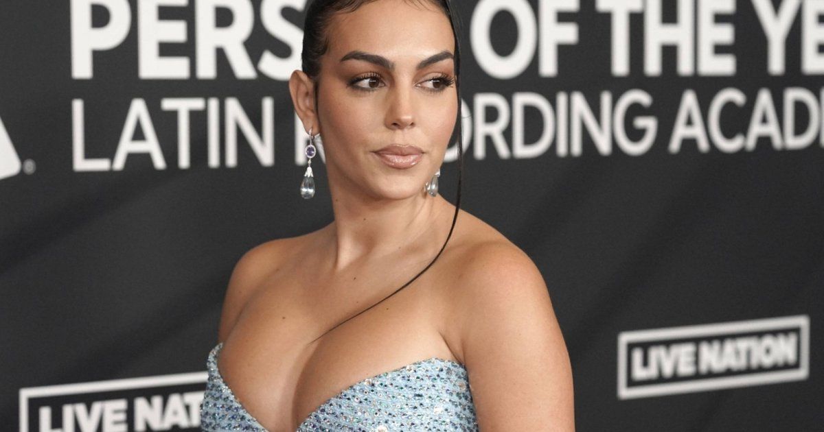 شاهد .. جورجينا رودريغيز حديث السوشيال مييدا بعد إطلالتها في مهرجان البندقية