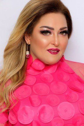 نهال عنبر تقيم مأدبة عشاء بمناسبة عودة إلهام عبد البديع ووليد سامي.. وتكشف سر طلاقهما