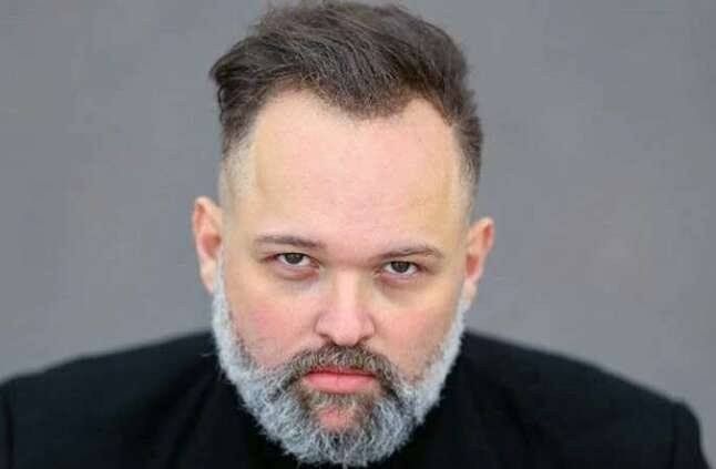 خاص.. الفنان محمد محمود عبد العزيز لـ«الخليج 24»: مسلسل برغم القانون نقله جديدة في مشواري الفني