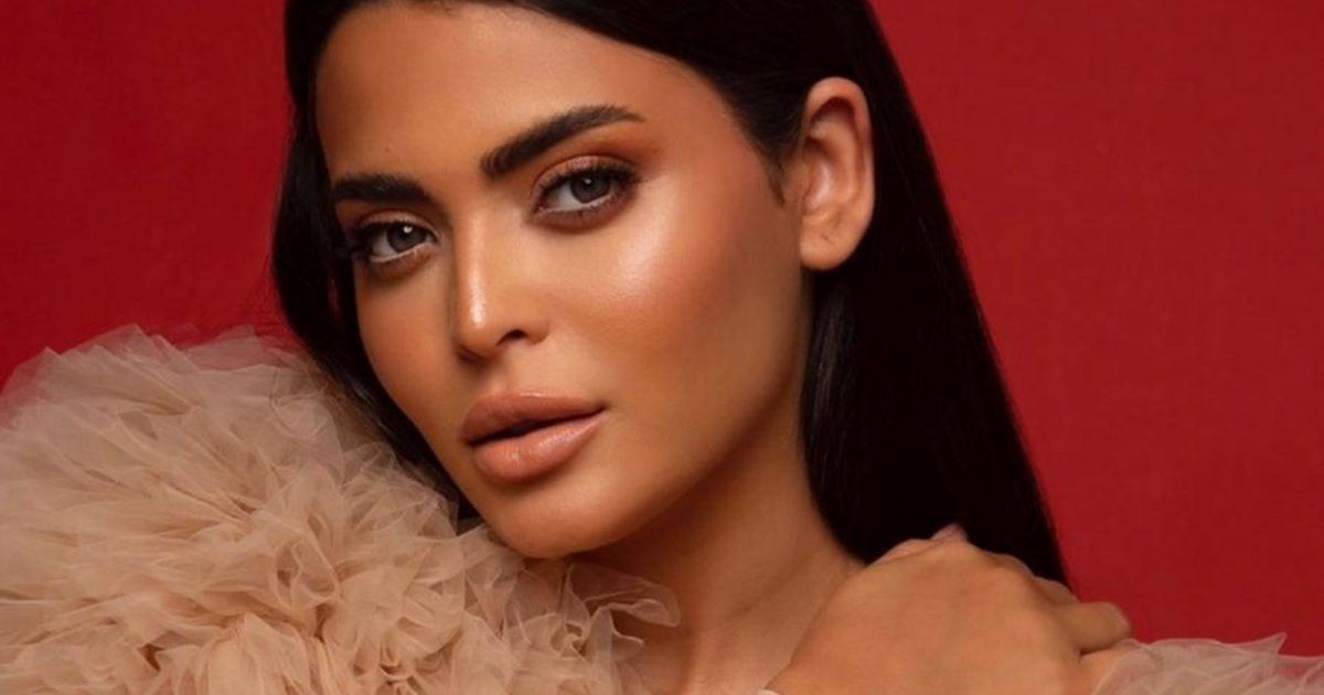 شاهد .. أسماء جلال صاحبة الاطلالات الأجمل في مهرجان الجونة - بالصور