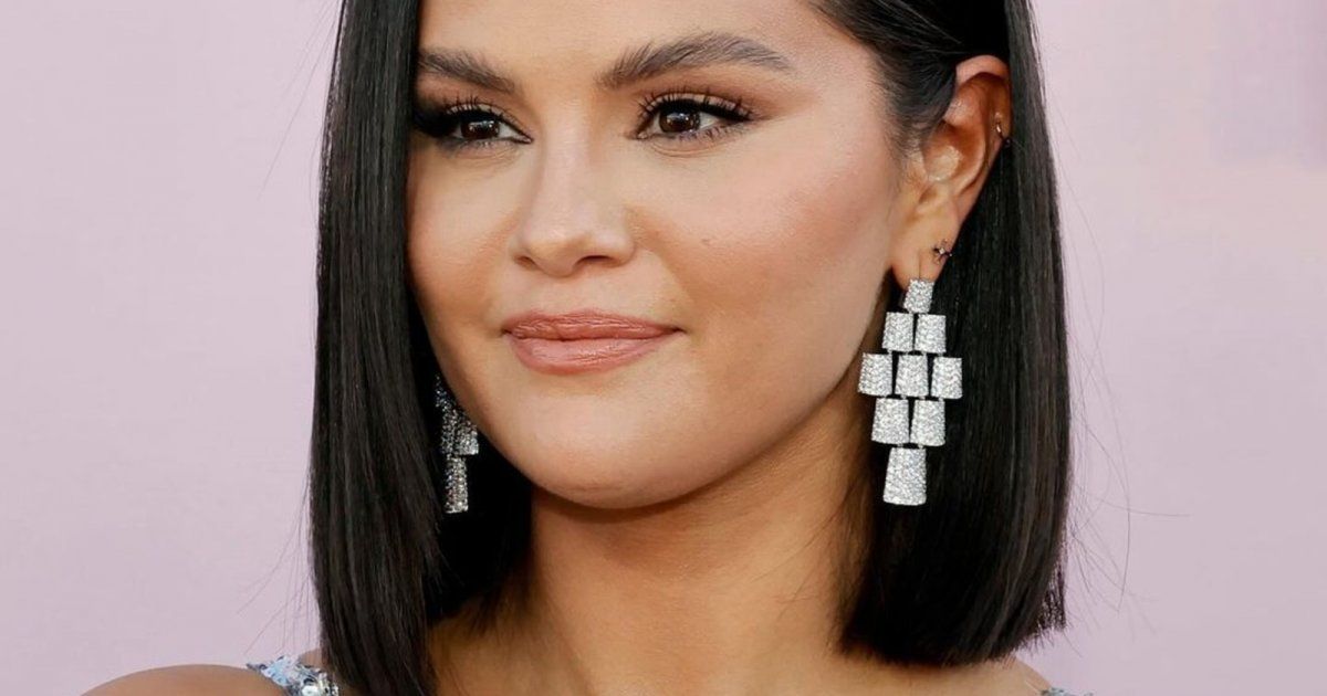 شاهد .. سيلينا غوميز ترد على كل منتقدي وزنها الزائد وتكشف عن مرضها الذي سبب لها ذلك