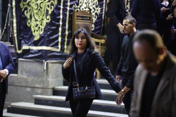 شاهد .. مرتضى منصور وهاني شاكر ولطيفة التونسية وغيرهم يشاركون في عزاء الراحل مصطفى فهمي