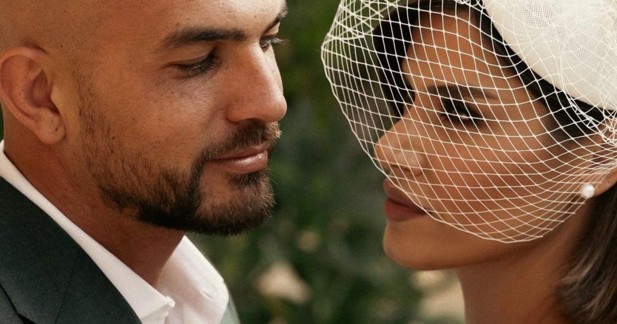 شاهد .. نبيلة عواد تواصل الإحتفال بزواجها بلقطات رومانسية.. وهذا ما نشرته