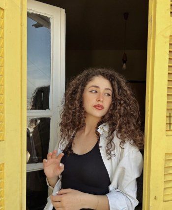 شاهد .. خاص - شيرين بو سعد : " والدي كان يجبرني على الغناء وكاظم الساهر كان خياري الأول والأخير "