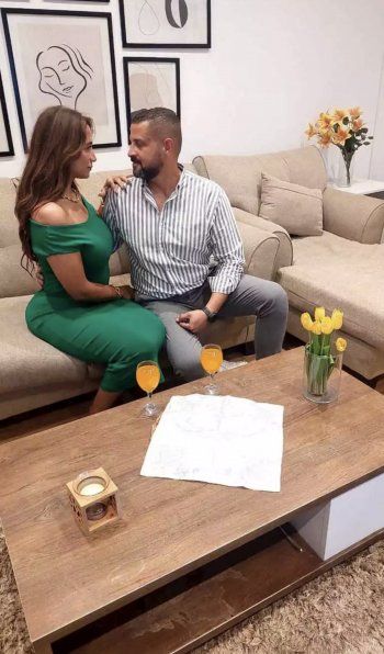 شاهد .. بالصور- ممثلة مصرية شهيرة تحتفل بعقد قرانها بشكل مفاجئ