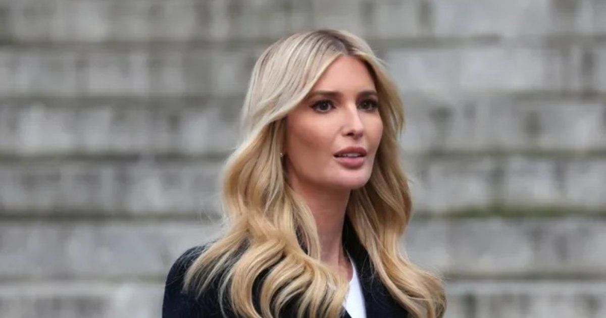 شاهد .. بالصور- إيفانكا ترامب أشهر عارضة أزياء في التسعينيات بعمر المراهقة