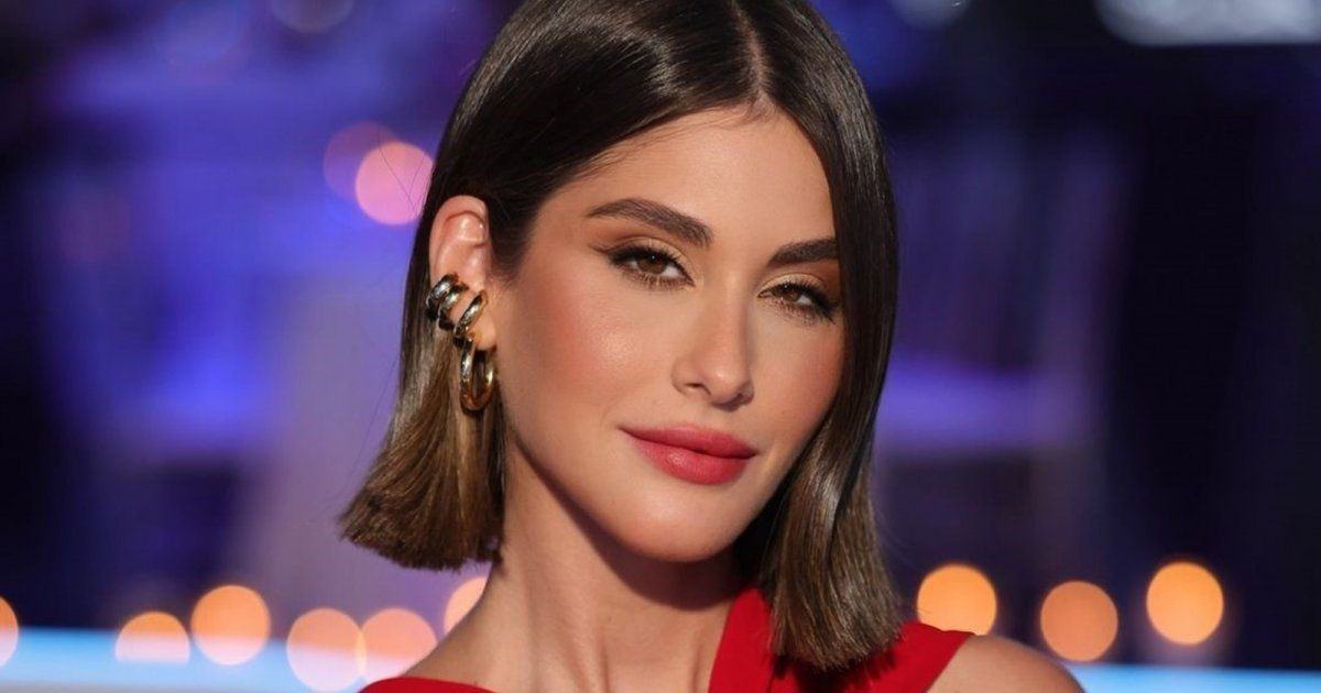 شاهد .. نور عريضة تتجول بشوارع باريس برفقة إبنتها