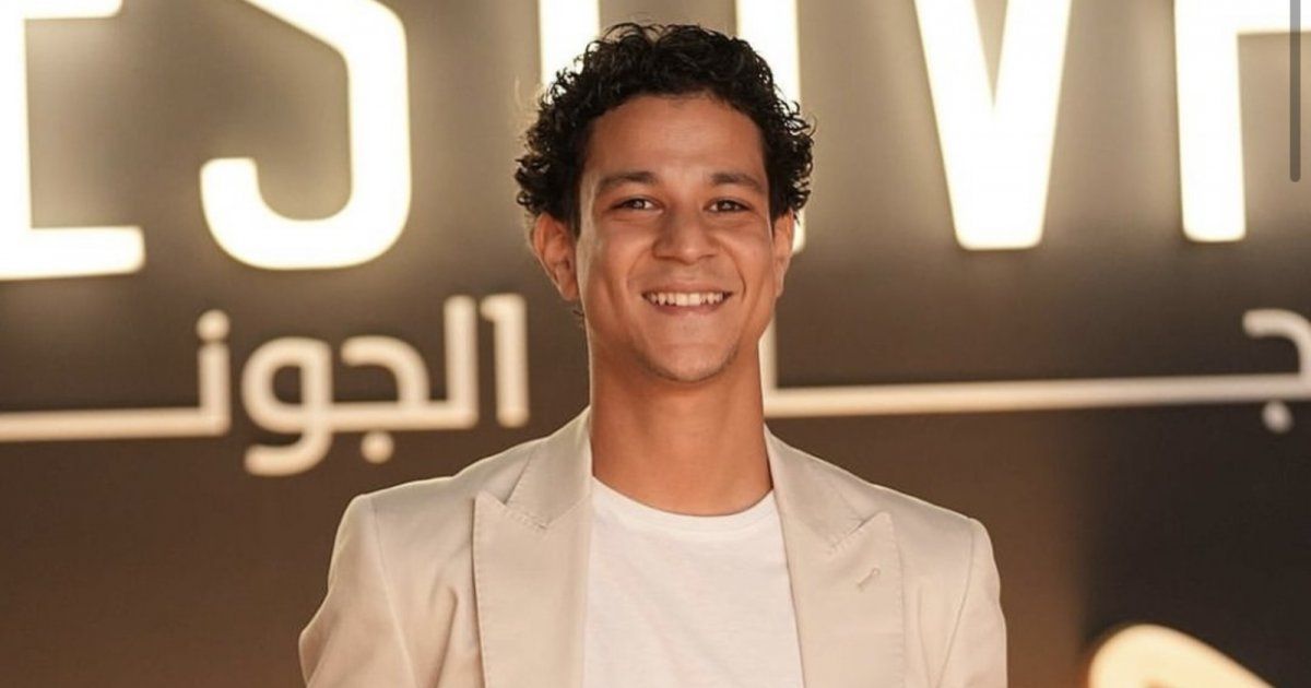 شاهد .. بصورة لطيفة للغاية.. أحمد داش يعلن خطوبته