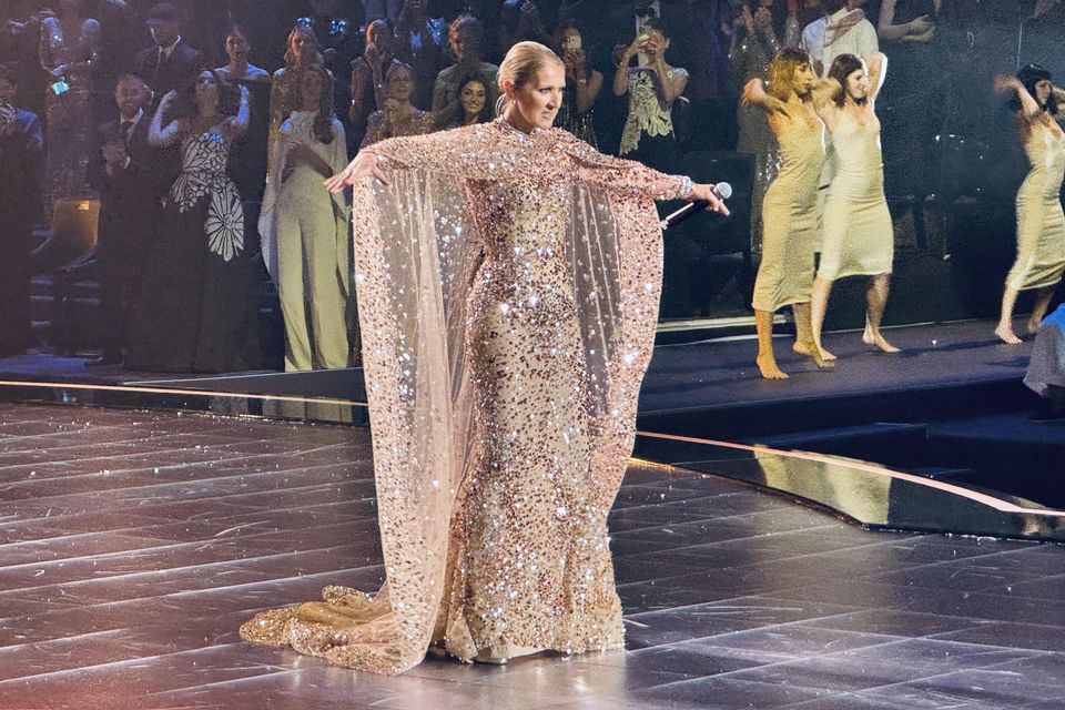 شاهد .. سيلين ديون أخفت خبر مشاركتها في حفل الرياض لأشهر و في الختام كشفت أمراً يخالف التوقعات