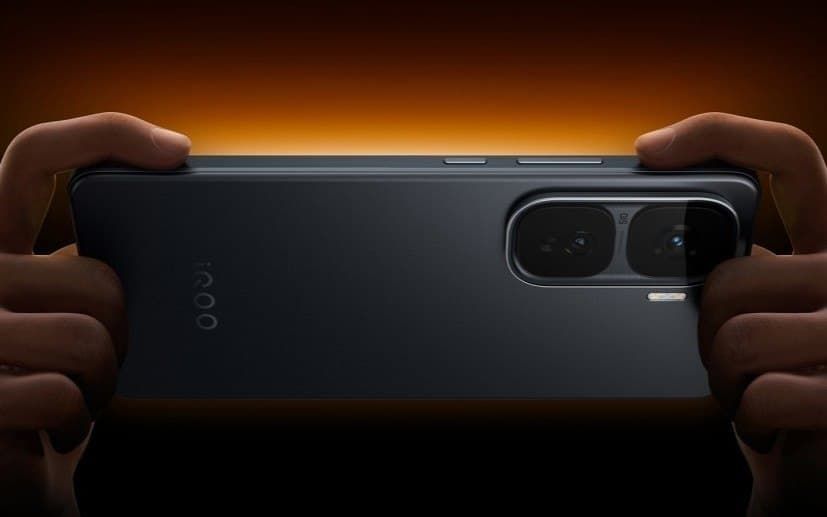 هاتف iQOO Neo10R يقترب بخطوات قوية: استعداد لتغيير قواعد اللعبة في عالم الهواتف الذكية!
