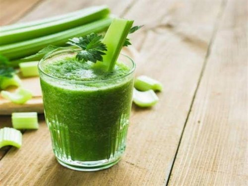 إنقاص الوزن خلال أسبوع فقط بمشروب طبيعي سحري يقضي على الدهون.. إليكم الطريقة!