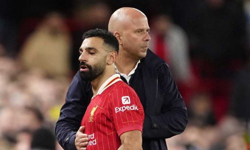 سلوت يشيد بأداء "الملك المصري" أمام نيو كاسل ويعترف: "صلاح مثّل تهديد للخِصم"