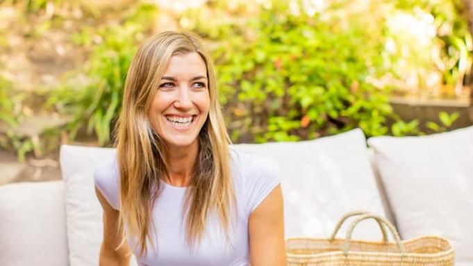 شاهد .. وفيات المشاهير العالميين لعام 2024 .. أبرزهم آلان ديلون وفرنسواز هاردي وليام باين وماغي سميث