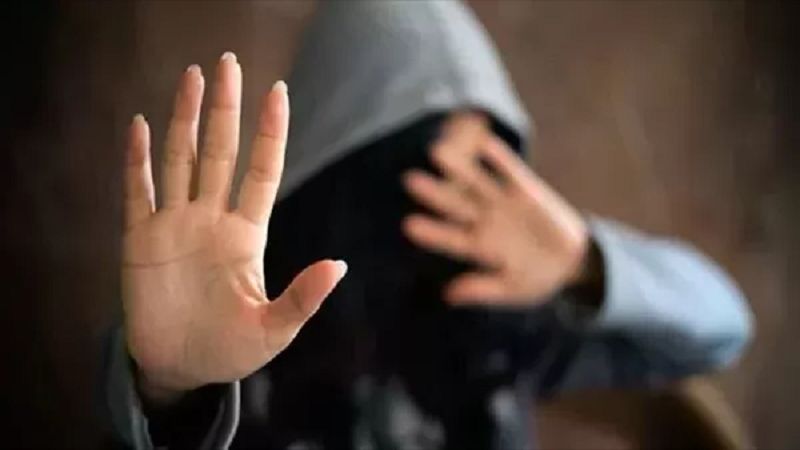 الأجهزة الأمنية تضبط 5 شباب وسيدتين بتهمة ممارسة الرذيلة بشكل جماعي داخل ناد صحي (صور)