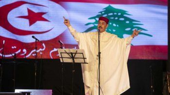 شاهد .. خاص - لطفي بوشناق : " لدي عمل فني جديد للبنان .. وهذه نصيحتي للفنانين "