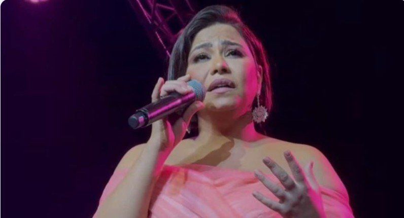 شيرين عبد الوهاب تُوجه كلمات مؤثرة لجمهورها في حفلها الأخير بدبي