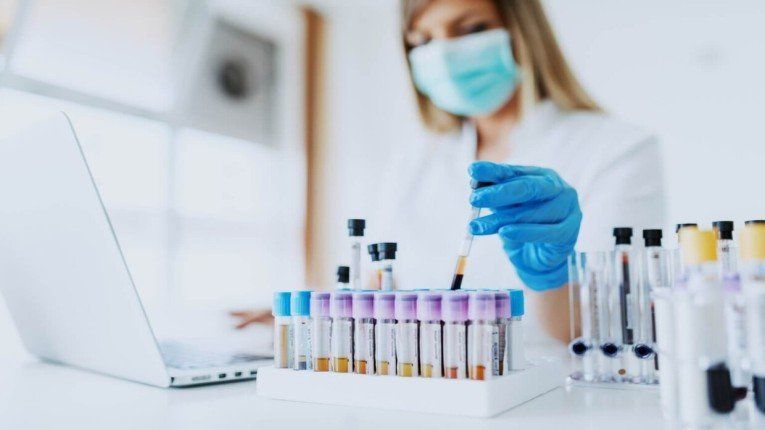 قلق عالمي وتحذيرات واسعة.. اختفاء 3 فيروسات قاتلة من مختبر في كوينزلاند أحدها أشد خطراً من كورونا 100 مرة