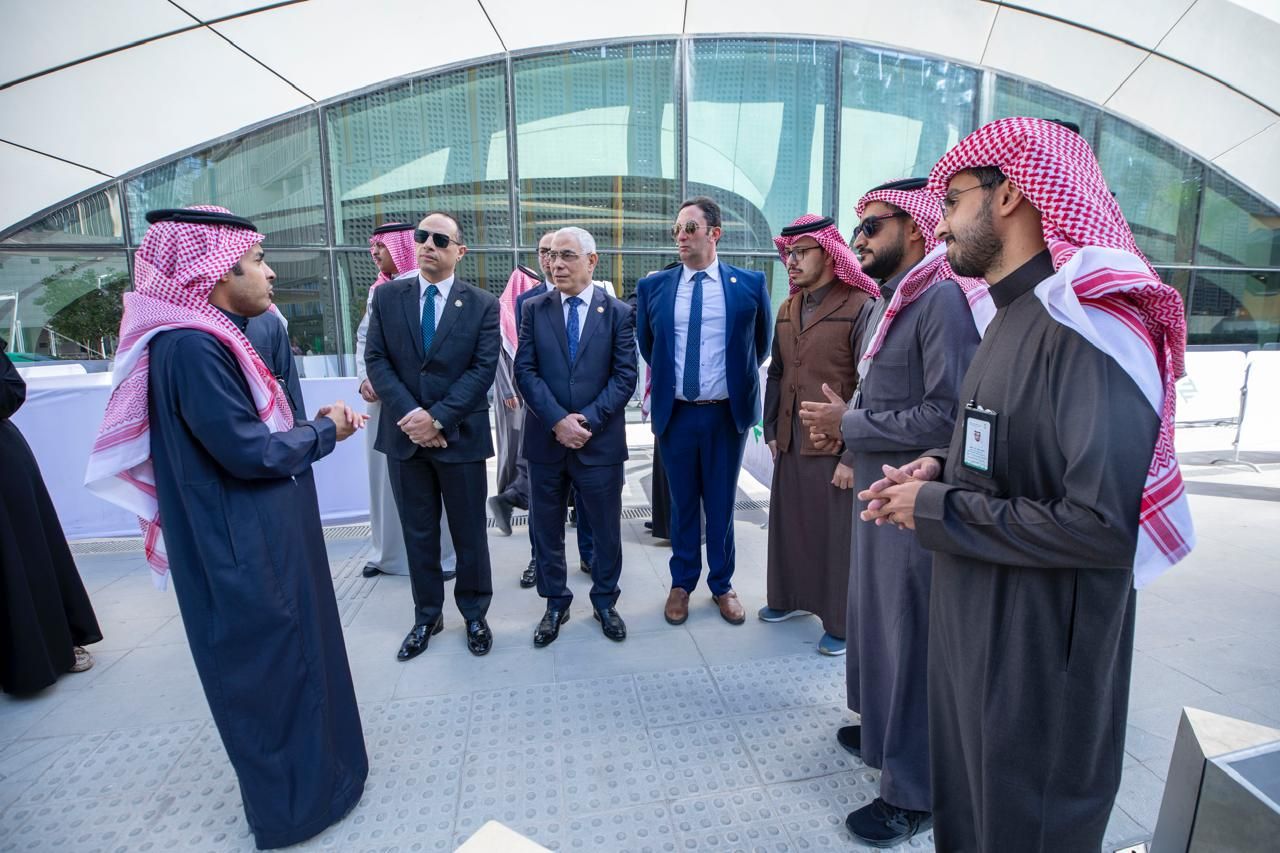 النائب العام يجرى جولة بمدينة الرياض على هامش مشاركته بجمعية النواب العموم العرب فى السعودية