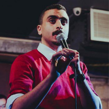 شاهد .. خاص- غابي بشارة: "هذه الأغنية لـ زكي ناصيف أحبها كثيرا..لم يحالفني الحظ لكني اشتهرت بهذه الطريقة