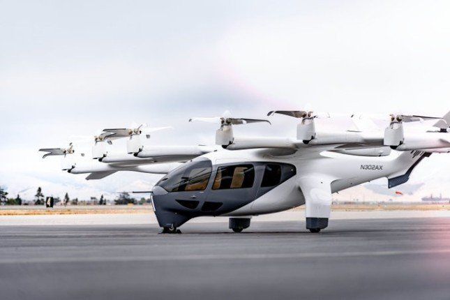 إمارت أبوظبي تتأهب لإطلاق أول خدمة سيارات أجرة طائرة في العالم