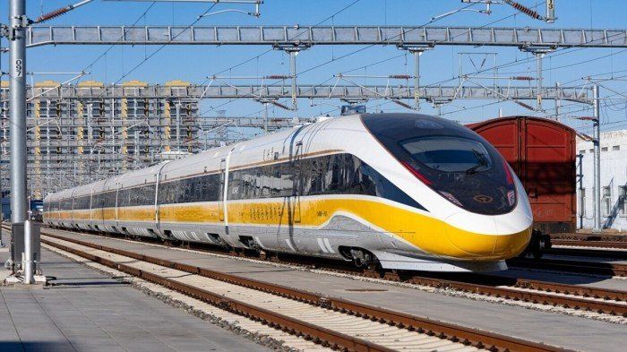 الصين تكشف عن نموذج أولي لأسرع قطار في العالم بسرعة تصل إلى 450 كم/ساعة