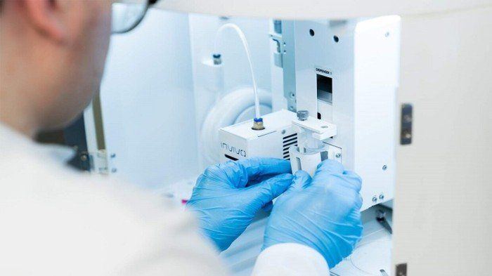 علماء روس يبتكرون تقنية جديدة لاستعادة أنسجة اللثة باستخدام خلايا المريض