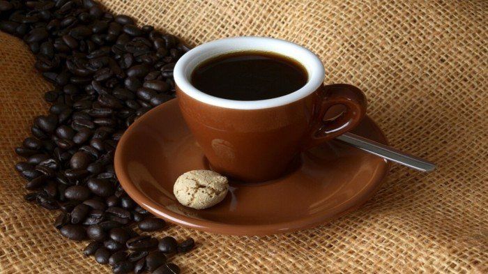 دراسة حديثة: شرب القهوة يوميًا قد يطيل العمر ويحسن الصحة