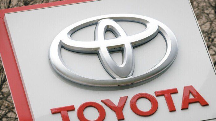 تويوتا تدخل سباق الفضاء لمنافسة تسلا