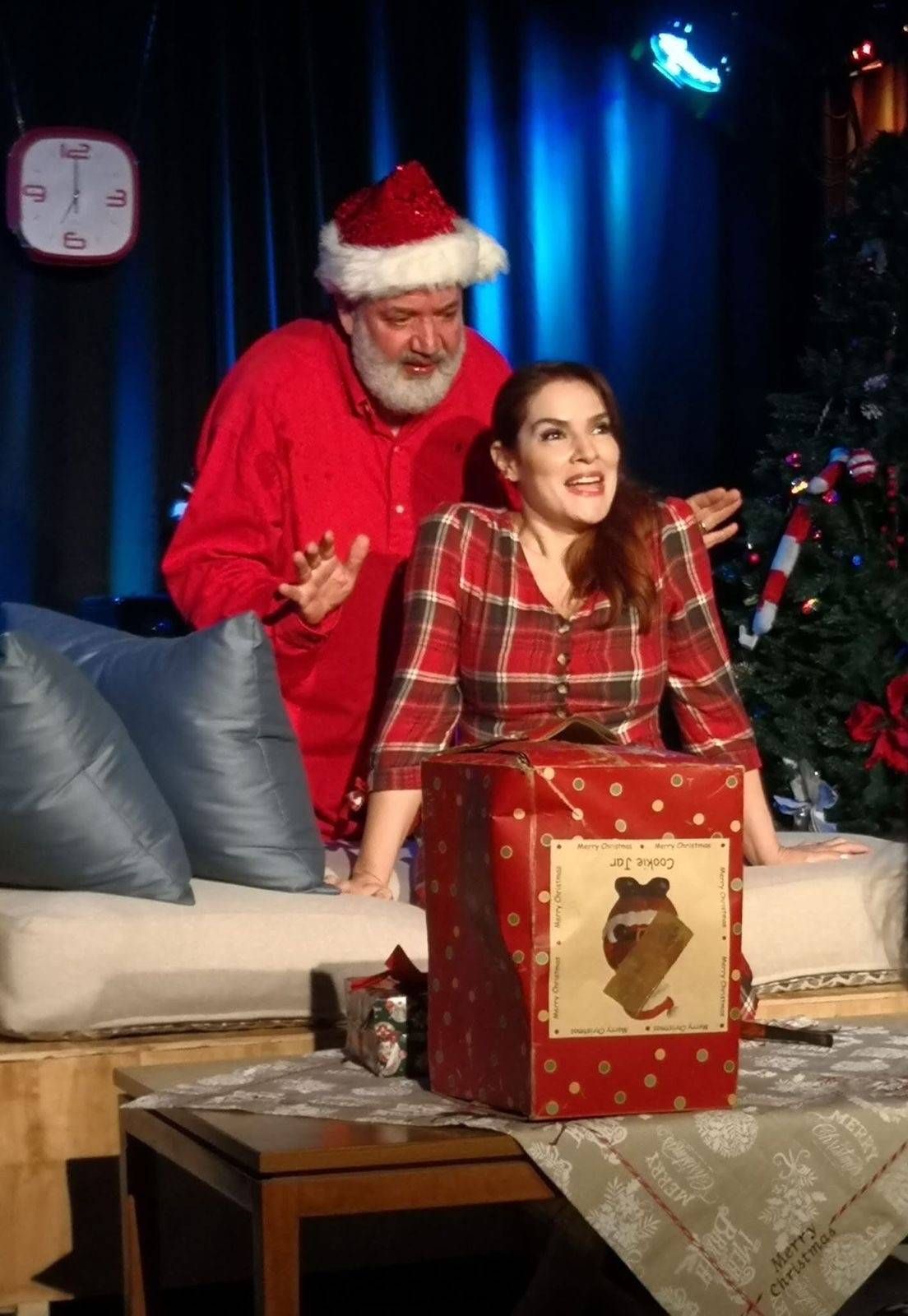 شاهد .. خاص - مايا سعيد : مسرحية " خمس دقايق " هي تكريم لوالدي وهذا ما كشفه طارق تميم وصولانج تراك