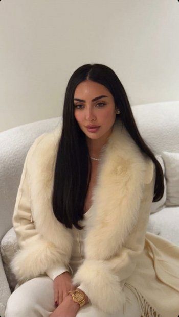 شاهد .. سعر مرتفع جداً لحقيبة يد نور الغندور..و إطلالتها الكاجوال تلفت الانظار