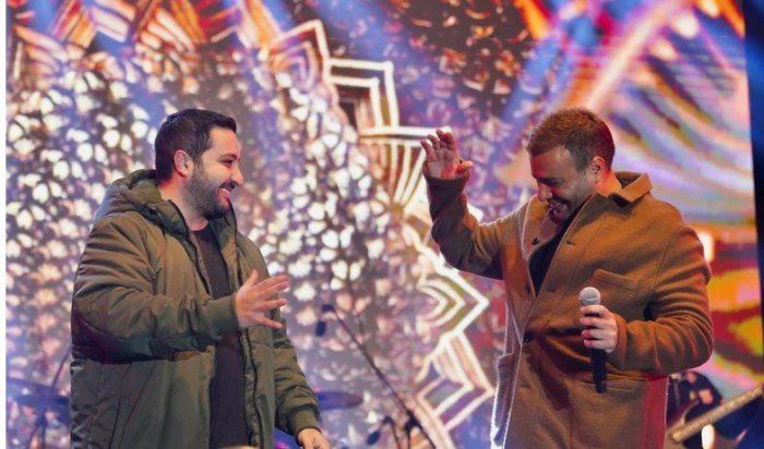 بعد تقديمه في حفل مدينتي.. عمرو حسن يكشف كواليس غنائه مع رامي صبري