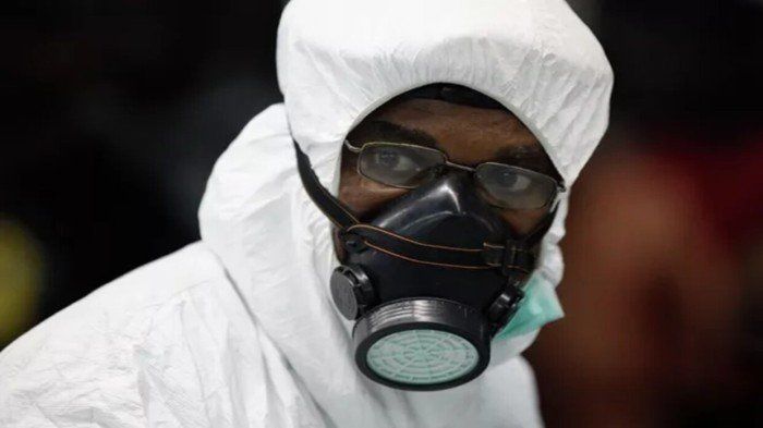 إيبولا.. الوباء الذي يترصد ضحاياه كوحش كامن في الأدغال
